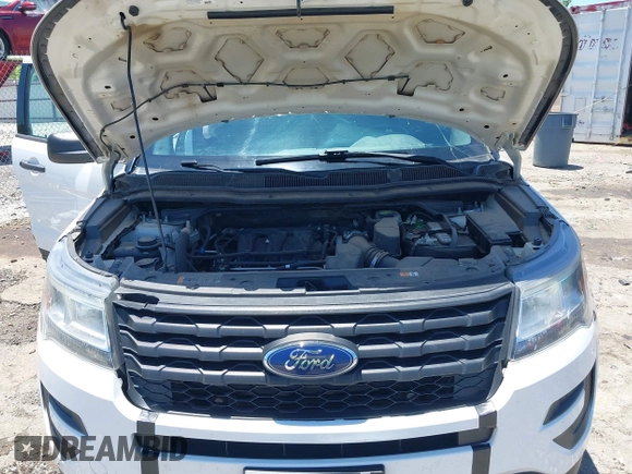 2017 Ford Police Interceptor Utility z VIN 1FM5K8AR9HGD26082, wystawiony jako IAAI lot #42302735 z przebiegiem 168 705 mil mil oraz . Historia ofert i sprzedaży dostępna na DreamBid. Obrazek 10.