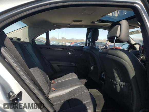 2009 Mercedes-Benz S 550 z VIN WDDNG86X09A245849, wystawiony jako Copart lot #49927115 z przebiegiem 87 093 mil mil oraz Czysty tytuł • Clean title. Historia ofert i sprzedaży dostępna na DreamBid. Obrazek 10.