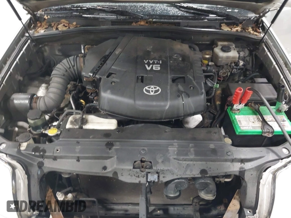 2004 Toyota 4Runner SR5 with VIN JTEBU14R340039078, listed as a IAAI auction lot 42354401 with 319,757 mi miles and . Bid and sale history available at DreamBid. Image 10.