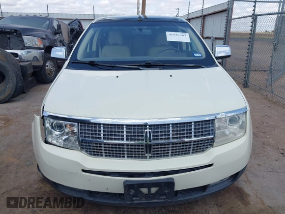 2008 Lincoln MKX with VIN 2LMDU88C88BJ15930, listed as a IAAI auction lot 41949307 with 146,255 mi miles. Bid and sale history available at carsss.com. Image 12.
