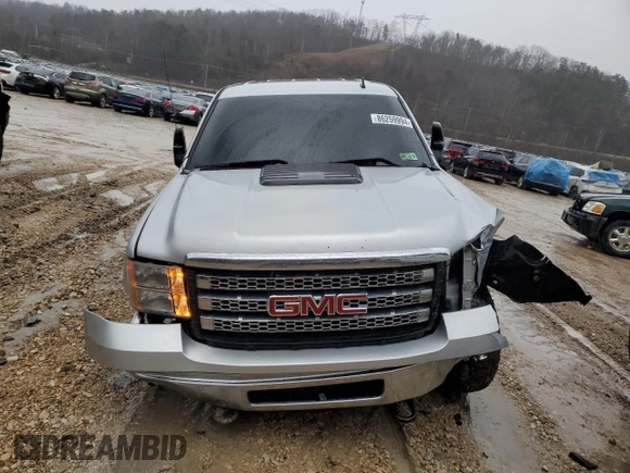 2013 GMC Sierra 2500HD SLT with VIN 1GT121E83DF217046, listed as a Copart auction lot 86259994 with 160,088 mi miles and Salvage title. Bid and sale history available at DreamBid. Image 5.
