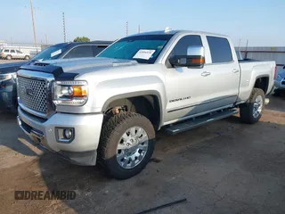 2017 GMC Sierra 2500HD Denali with VIN 1GT12UEY2HF192132, listed as a IAAI auction lot 42094570 with 119,361 mi miles and . Bid and sale history available at DreamBid. Image 2.