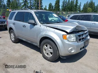 2011 Ford Escape XLT с VIN 1FMCU9D75BKB26421, выставлен на аукционе IAAI как лот 42421183 с пробегом 151 693 миль миль и . История ставок и продаж доступна на DreamBid. Изображение 1.