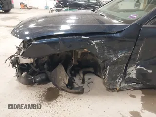 2010 Audi A4 Premium z VIN WAUSFAFL8AA037109, wystawiony jako IAAI lot #42221942 z przebiegiem 177 019 mil mil oraz . Historia ofert i sprzedaży dostępna na DreamBid. Obrazek 6.