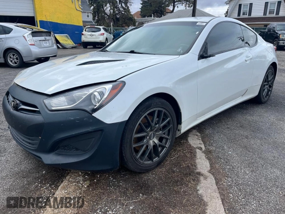 2013 Hyundai Genesis Coupe R-Spec with VIN KMHHT6KD9DU101531, listed as a Copart auction lot 49768125 with 103,932 mi miles and Clean title. Bid and sale history available at DreamBid. Image 2.