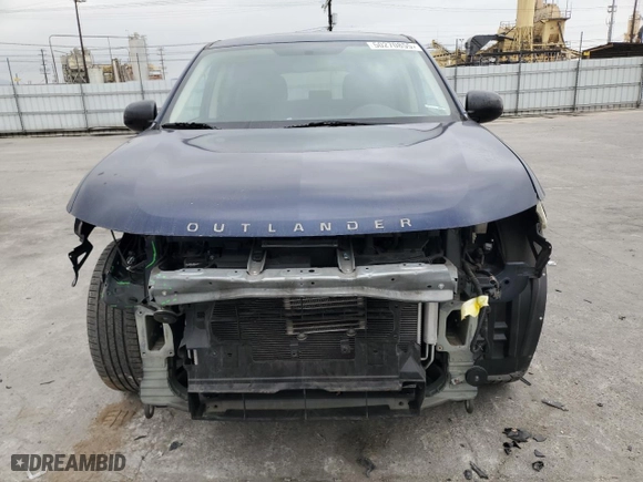 2019 Mitsubishi Outlander ES with VIN JA4AD2A39KZ019118, listed as a Copart auction lot 50270855 with 71,038 mi miles and Salvage Title. Bid and sale history available at carsss.com. Image 5.