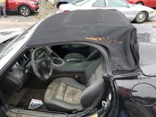 2006 Pontiac Solstice z VIN 1G2MB33B56Y000343, wystawiony jako Copart lot #74567004 z przebiegiem Nie podano mil oraz Szkoda całkowita • Salvage title. Historia ofert i sprzedaży dostępna na DreamBid. Obrazek 12.