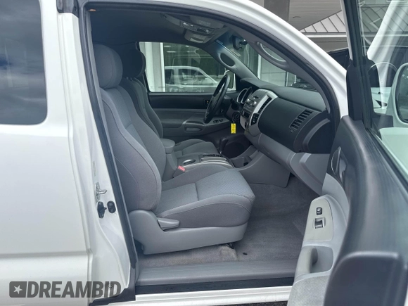 2008 Toyota Tacoma z VIN 5TEUU42N58Z487696, wystawiony jako IAAI lot #42355037 z przebiegiem 147 944 mil mil oraz . Historia ofert i sprzedaży dostępna na DreamBid. Obrazek 5.
