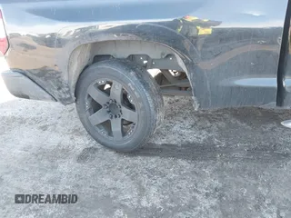 2016 Toyota Tundra 4WD Truck SR with VIN 5TFUM5F16GX064418, listed as a IAAI auction lot 41504912 with 215,241 mi miles. Bid and sale history available at carsss.com. Image 16.