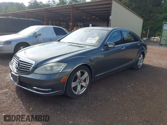 2010 Mercedes-Benz S 550 with VIN WDDNG7BB5AA326323, listed as a IAAI auction lot 42101314 with 112,946 mi miles and . Bid and sale history available at DreamBid. Image 2.