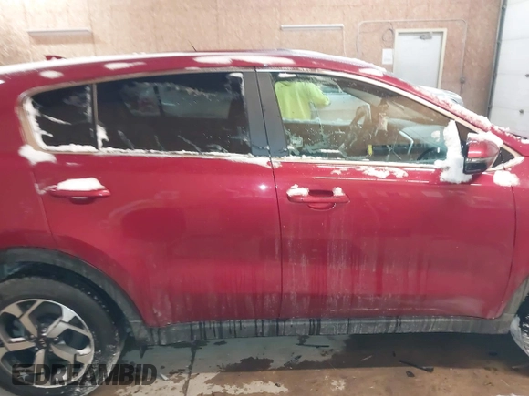 2021 Kia Sportage LX with VIN KNDPMCAC6M7932763, listed as a IAAI auction lot 41572871 with 26,168 mi miles and . Bid and sale history available at carsss.com. Image 13.