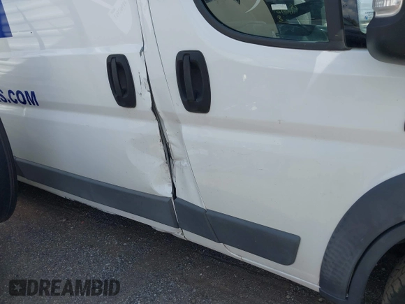 2016 Ram ProMaster Cargo with VIN 3C6URVJG5GE134219, listed as a IAAI auction lot 42094886 with 124,609 mi miles and . Bid and sale history available at DreamBid. Image 6.