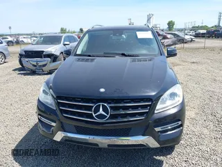 2014 Mercedes-Benz M 350 z VIN 4JGDA2EB7EA409002, wystawiony jako IAAI lot #42347651 z przebiegiem 151 684 mil mil oraz . Historia ofert i sprzedaży dostępna na DreamBid. Obrazek 12.