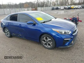 2021 Kia Forte LXS with VIN 3KPF24AD7ME333189, listed as a IAAI auction lot 41941527 with 31,424 mi miles and . Bid and sale history available at carsss.com. Image 1.