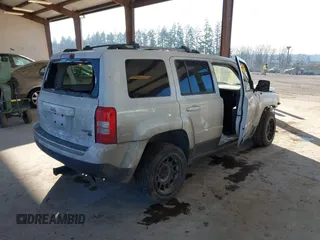 2015 Jeep Patriot Limited with VIN 1C4NJRCB9FD177233, listed as a IAAI auction lot 41443612 with 149,096 mi miles and . Bid and sale history available at DreamBid. Image 4.