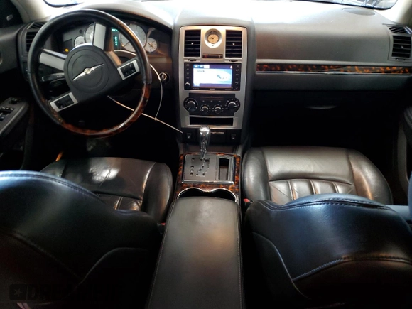 2008 Chrysler 300 C with VIN 2C3LK63H48H107737, listed as a Copart auction lot 72390964 with 149,944 mi miles and Salvage Title. Bid and sale history available at DreamBid. Image 8.
