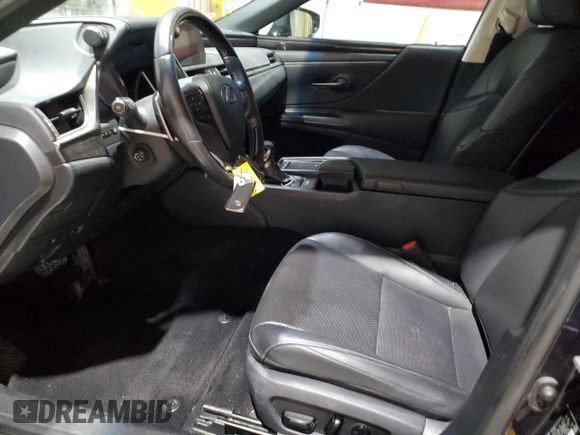 2019 Lexus ES 350 with VIN 58ABZ1B13KU015148, listed as a Copart auction lot 63555005 with 137,882 mi miles and Non repairable. Bid and sale history available at DreamBid. Image 7.