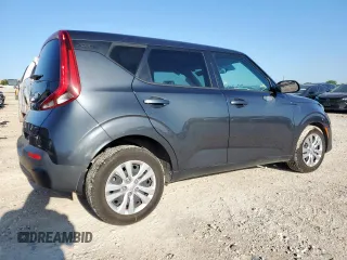 2021 Kia Soul LX with VIN KNDJ23AU0M7744602, listed as a Copart auction lot 51873895 with 31,450 mi miles and Salvage Title. Bid and sale history available at carsss.com. Image 3.