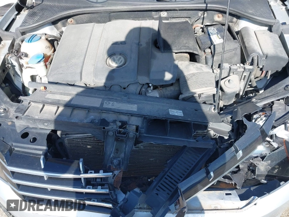 2013 Volkswagen Passat SE with VIN 1VWBH7A36DC001528, listed as a IAAI auction lot 42568026 with 186,814 mi miles and . Bid and sale history available at DreamBid. Image 10.