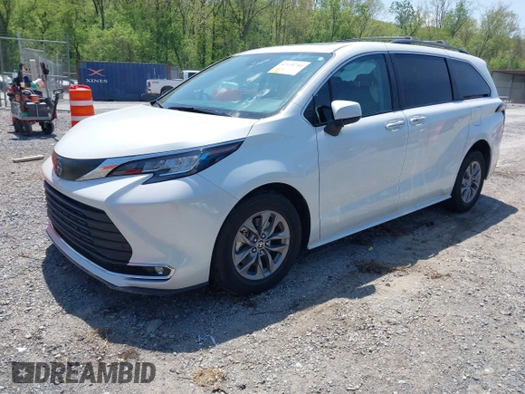 2023 Toyota Sienna XLE z VIN 5TDYSKFC3PS075938, wystawiony jako IAAI lot #42134780 z przebiegiem 34 213 mil mil oraz . Historia ofert i sprzedaży dostępna na DreamBid. Obrazek 17.