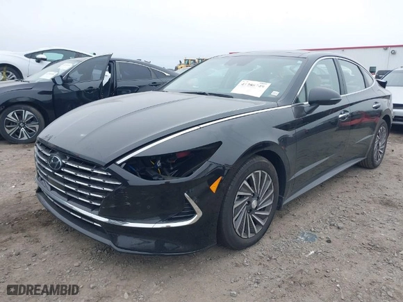 2023 Hyundai Sonata Hybrid Limited with VIN KMHL54JJ5PA056402, listed as a IAAI auction lot 41286249 with 34,886 mi miles. Bid and sale history available at carsss.com. Image 2.