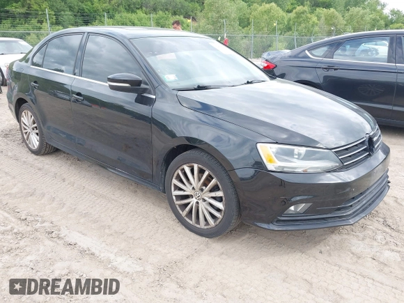 2015 Volkswagen Jetta SE with VIN 3VWD07AJ3FM262731, listed as a IAAI auction lot 42468622 with 131,874 mi miles and . Bid and sale history available at DreamBid. Image 1.