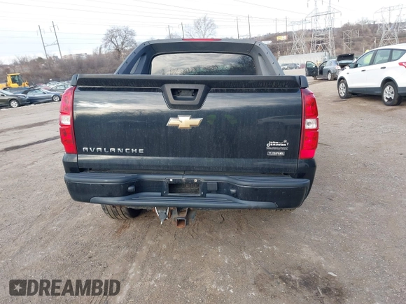 2007 Chevrolet Avalanche 3LT z VIN 3GNFK12337G114301, wystawiony jako IAAI lot #41608771 z przebiegiem Nie podano mil oraz . Historia ofert i sprzedaży dostępna na DreamBid. Obrazek 17.