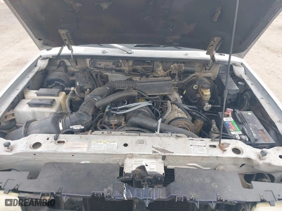 1996 Ford Ranger XL with VIN 1FTCR14A2TPA33525, listed as a IAAI auction lot 41602295 with 209,805 mi miles. Bid and sale history available at carsss.com. Image 10.
