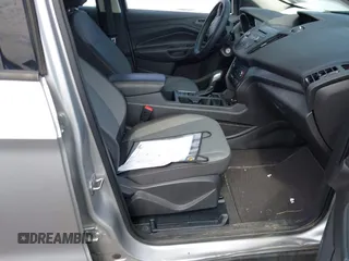 2017 Ford Escape S with VIN 1FMCU0F78HUB39105, listed as a IAAI auction lot 42119588 with 92,034 mi miles. Bid and sale history available at carsss.com. Image 5.