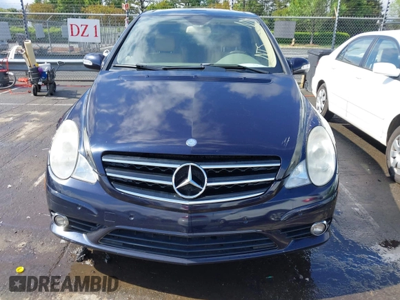 2009 Mercedes-Benz R 3.5L with VIN 4JGCB65E49A098144, listed as a IAAI auction lot 42027237 with 232,786 mi miles and . Bid and sale history available at DreamBid. Image 6.