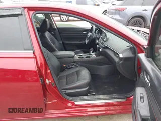 2019 Nissan Altima 2.5 SR with VIN 1N4BL4CV8KC130694, listed as a IAAI auction lot 41470674 with 44,827 mi miles. Bid and sale history available at carsss.com. Image 5.