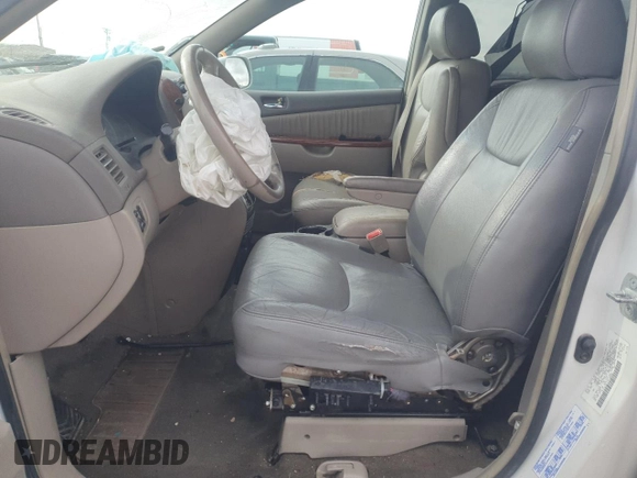 2004 Toyota Sienna XLE with VIN 5TDZA22C14S120092, listed as a Copart auction lot 51095595 with 0 mi miles and Salvage Title. Bid and sale history available at carsss.com. Image 7.