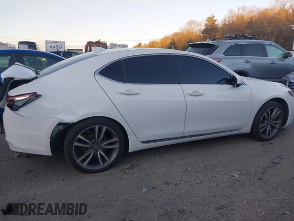 2015 Acura TLX V6 Tech with VIN 19UUB3F56FA000492, listed as a IAAI auction lot 41274442 with 95,519 mi miles. Bid and sale history available at carsss.com. Image 13.