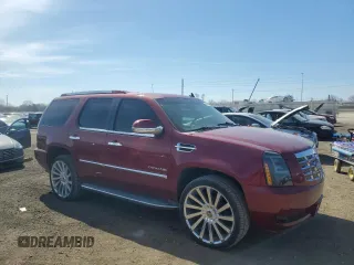 2010 Cadillac Escalade Luxury z VIN 1GYUKBEFXAR276598, wystawiony jako Copart lot #50780885 z przebiegiem 175 151 mil mil oraz Tytuł czysty. Historia ofert i sprzedaży dostępna na DreamBid. Obrazek 4.