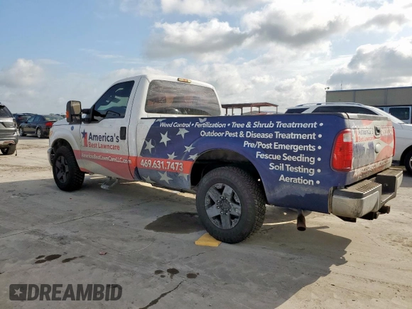 2016 Ford F-250 XL with VIN 1FTBF2A6XGEA64338, listed as a Copart auction lot 59768165 with 111,821 mi miles and Clean title. Bid and sale history available at DreamBid. Image 2.