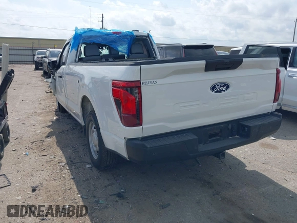 2024 Ford F-150 XL z VIN 1FTMF1KP0RKD49211, wystawiony jako IAAI lot #42163697 z przebiegiem Nie podano mil oraz . Historia ofert i sprzedaży dostępna na DreamBid. Obrazek 3.