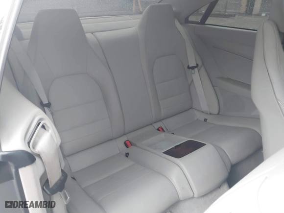 2011 Mercedes-Benz E-Class E 350 with VIN WDDKJ5GB6BF113516, listed as a IAAI auction lot 41735933 with 143,351 mi miles. Bid and sale history available at carsss.com. Image 8.