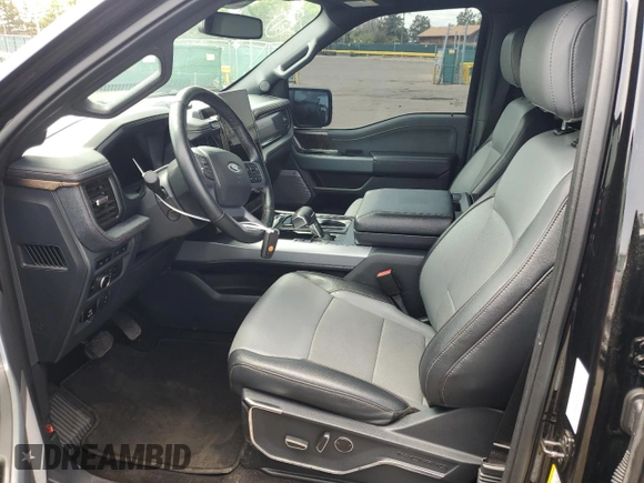 2023 Ford F-150 Lightning Pro z VIN 1FTVW1EV8PWG04482, wystawiony jako Copart lot #44312535 z przebiegiem 58 139 mil mil oraz Szkoda całkowita • Salvage title. Historia ofert i sprzedaży dostępna na DreamBid. Obrazek 7.