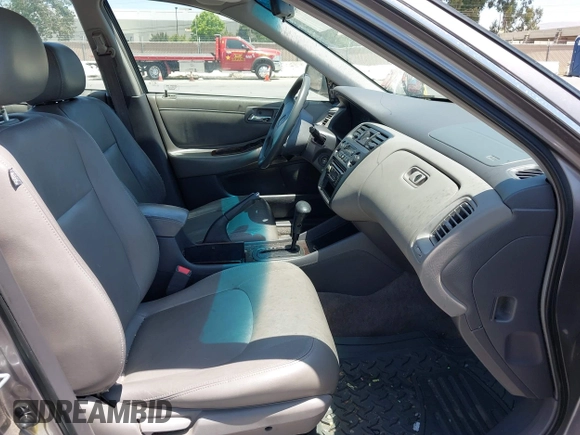 2000 Honda Accord EX с VIN 1HGCG1654YA065541, выставлен на аукционе IAAI как лот 42414986 с пробегом 158 544 миль миль и . История ставок и продаж доступна на DreamBid. Изображение 5.