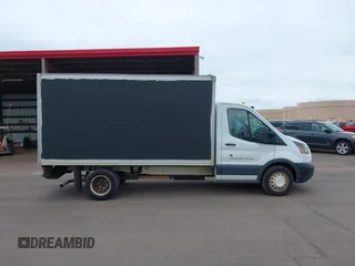 2017 Ford Transit z VIN 1FDBF8ZM1HKB48536, wystawiony jako IAAI lot #42306764 z przebiegiem 74 477 mil mil oraz . Historia ofert i sprzedaży dostępna na DreamBid. Obrazek 13.