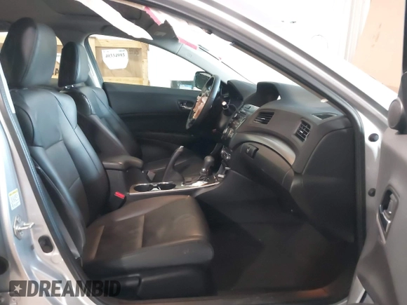 2015 Acura ILX with VIN 19VDE1F31FE006988, listed as a IAAI auction lot 41621229 with 50,222 mi miles. Bid and sale history available at carsss.com. Image 5.
