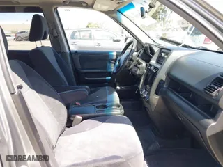 2006 Honda CR-V EX with VIN JHLRD68816C025041, listed as a IAAI auction lot 41963589 with 180,077 mi miles. Bid and sale history available at carsss.com. Image 5.