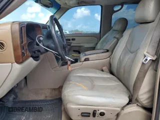 2003 Chevrolet Suburban LT with VIN 1GNEC16Z93J261285, listed as a Copart auction lot 61180305 with 211,620 mi miles and Non repairable. Bid and sale history available at DreamBid. Image 7.
