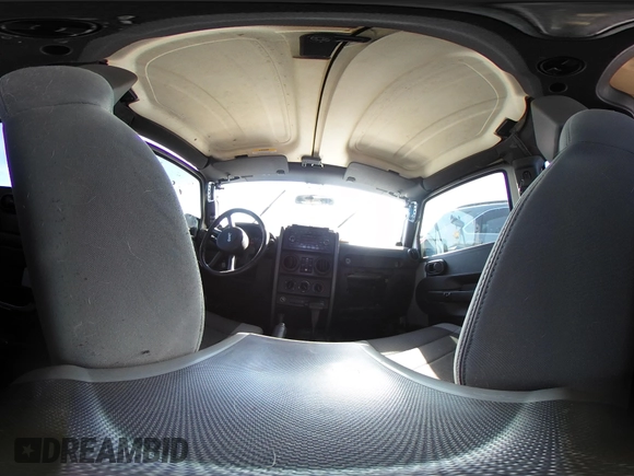 2007 Jeep Wrangler Unlimited X with VIN 1J4GA39137L114943, listed as a IAAI auction lot 42080263 with Not provided miles and . Bid and sale history available at DreamBid. Image 18.