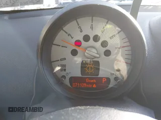 2013 MINI Countryman with VIN WMWZB3C53DWM08700, listed as a IAAI auction lot 41402093 with 71,109 mi miles and . Bid and sale history available at DreamBid. Image 16.