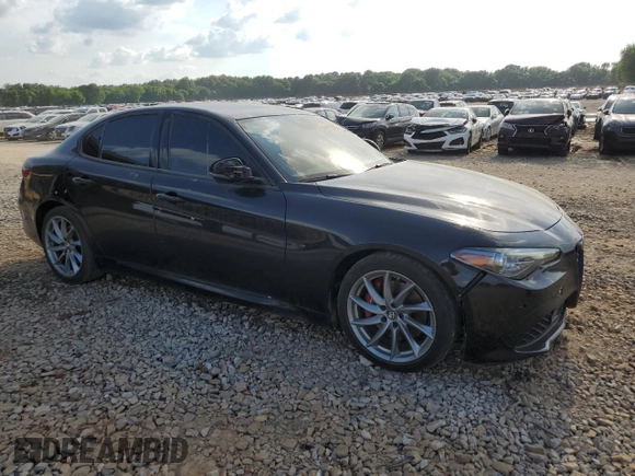 2022 Alfa Romeo Giulia with VIN ZARFAMAN2N7660313, listed as a Copart auction lot 54412005 with 31,238 mi miles and Salvage title. Bid and sale history available at DreamBid. Image 4.