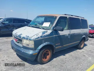 1998 GMC Safari z VIN 1GKDM19W7WB500418, wystawiony jako IAAI lot #42072710 z przebiegiem Nie podano mil oraz . Historia ofert i sprzedaży dostępna na DreamBid. Obrazek 2.