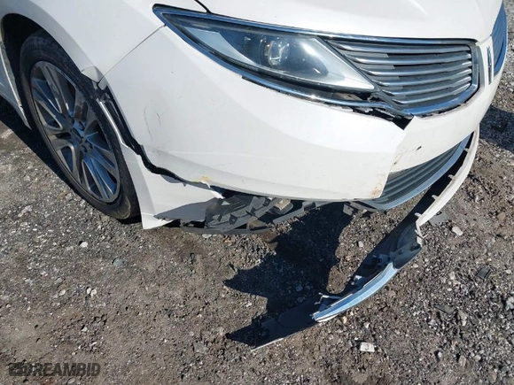 2016 Lincoln MKZ with VIN 3LN6L2G97GR627074, listed as a IAAI auction lot 41257387 with 211,724 mi miles. Bid and sale history available at carsss.com. Image 6.