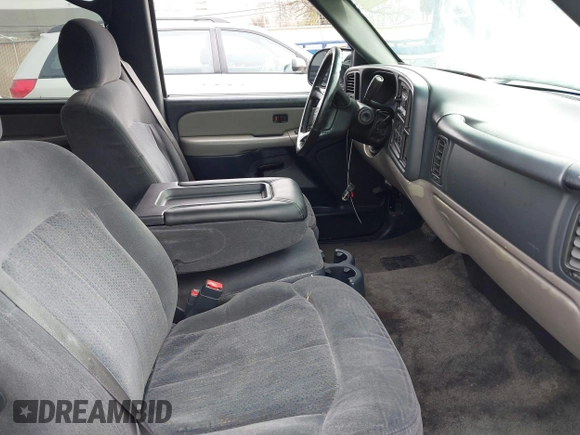 2002 Chevrolet Suburban LS with VIN 1GNEC16T72J325186, listed as a IAAI auction lot 41597317 with 235,713 mi miles. Bid and sale history available at carsss.com. Image 5.