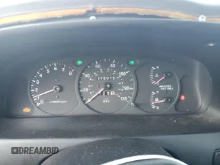 2001 Kia Sephia z VIN KNAFB121715066725, wystawiony jako Copart lot #86552964 z przebiegiem 76 915 mil mil oraz Tytuł czysty. Historia ofert i sprzedaży dostępna na DreamBid. Obrazek 9.